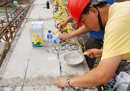 上海大怡和魚脊梁波紋管施工方案研究